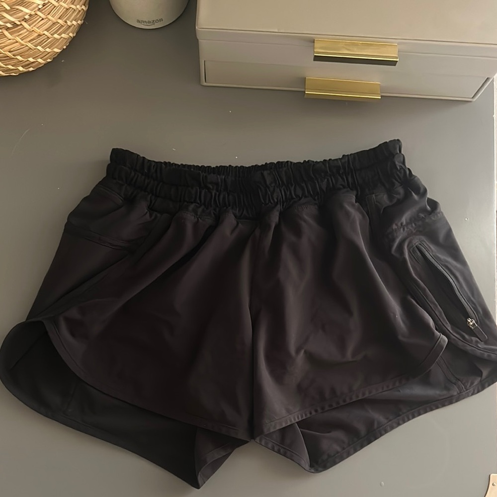 Lululemon Black Tracker V Shorts - Low waisted and lined